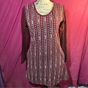 Elegant Maroon and White Patterned Dress